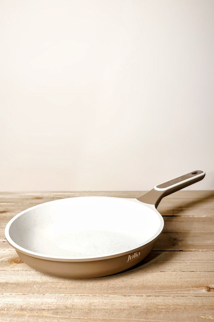 مقلاة إيليت-بروف بدون غطاء 28 سم - بني